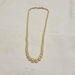 Pearl necklace